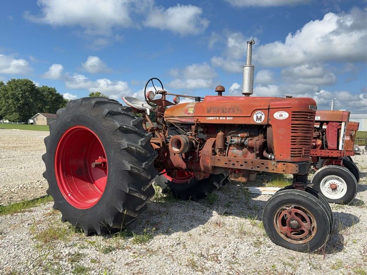 farmall-m-image-3