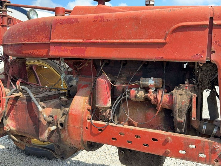 farmall-m-image-32
