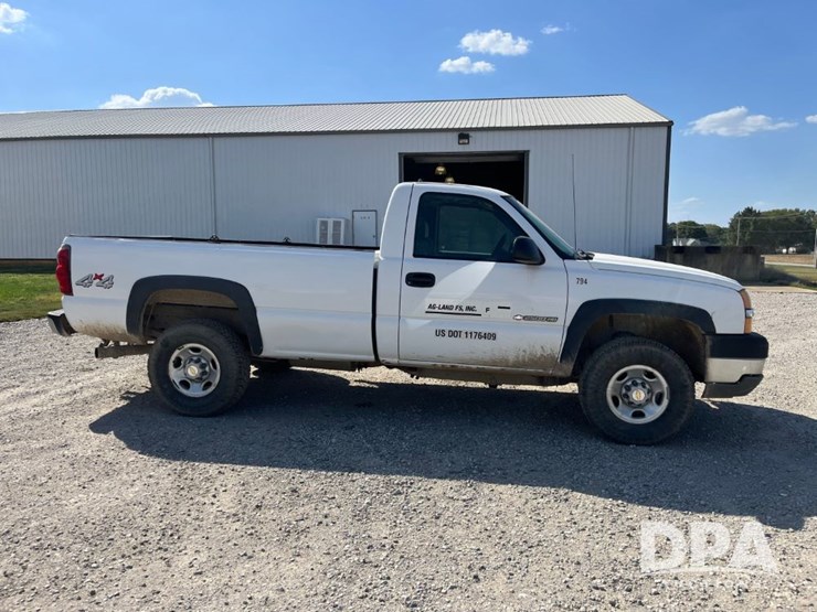 2003-chevrolet-2500hd-image-7