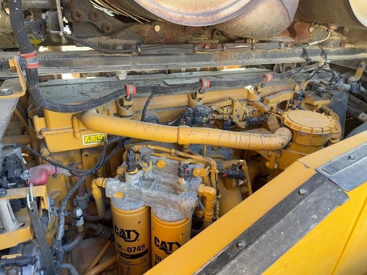 2016-caterpillar-980m-image-21