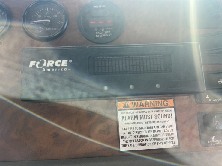 2007-peterbilt-367-image-114