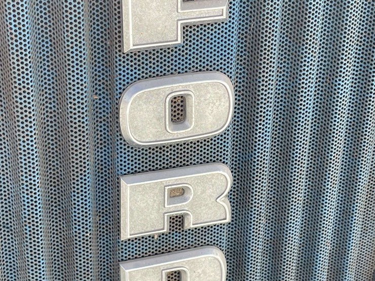 ford-4000-image-67