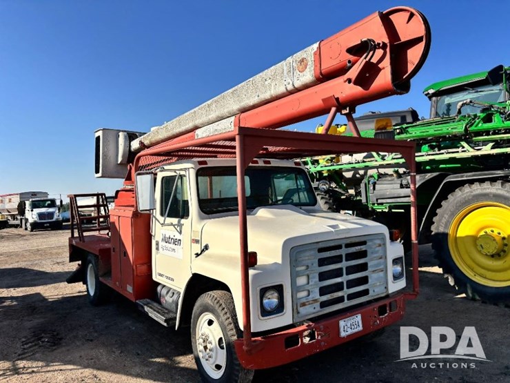 1981-international-1754-bucket-truck-(gp11561,-unit-78228)-image-13