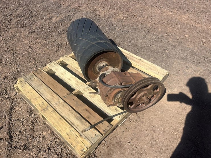 #1566-•-approx-26"-belt-roller-image-5