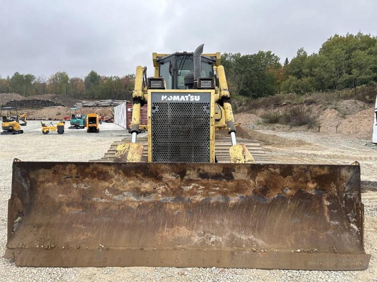 komatsu-d65px-image-8