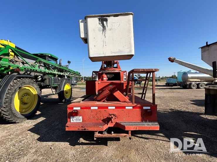 1981-international-1754-bucket-truck-(gp11561,-unit-78228)-image-6