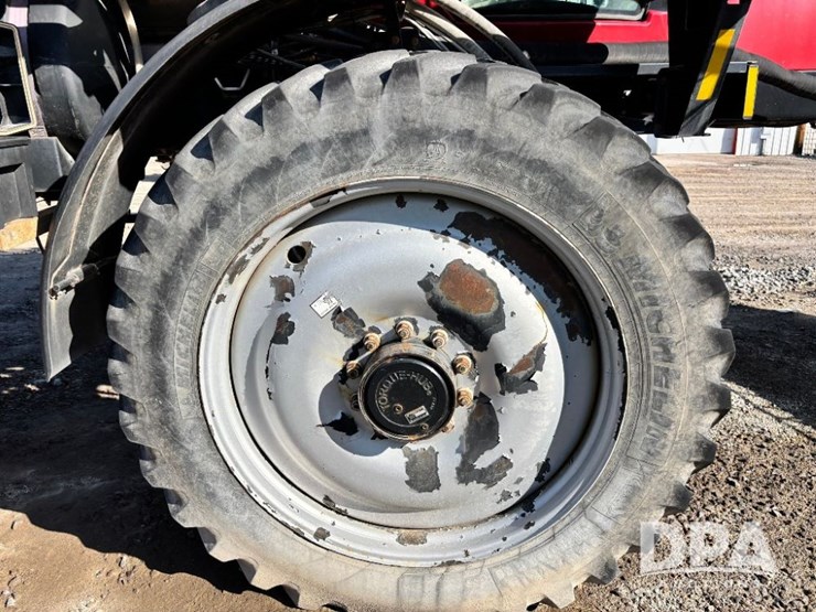 2015-case-ih-patriot-4440-image-69