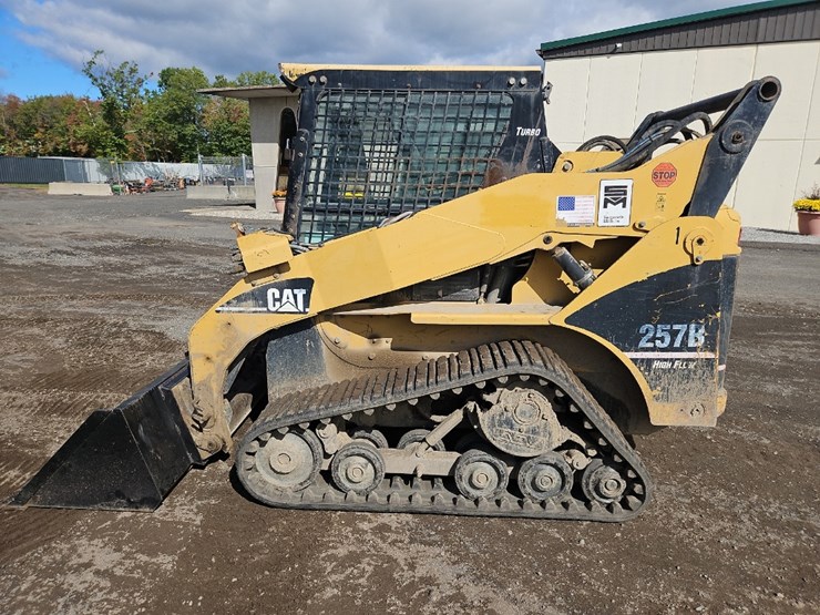 2004-caterpillar-257b-image-2