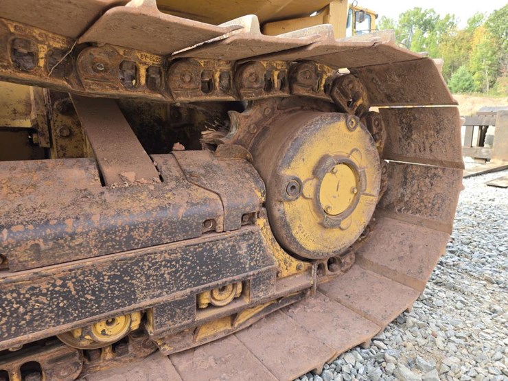 2001-caterpillar-d5c-image-32