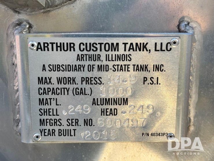 2015-custom-tank-image-18