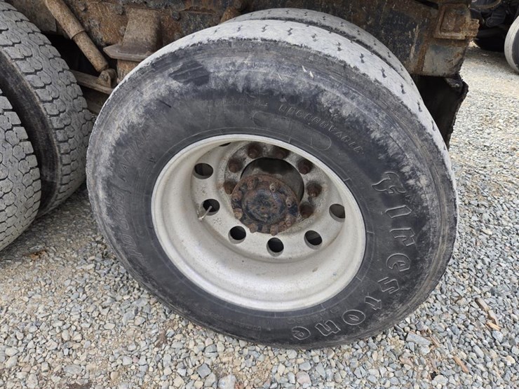 2002-kenworth-t800-image-80
