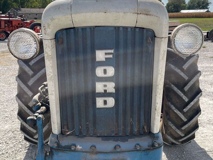 ford-4000-image-9