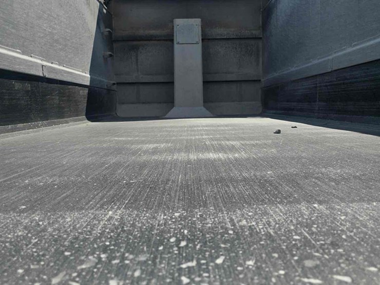 2021-kenworth-t880-image-7