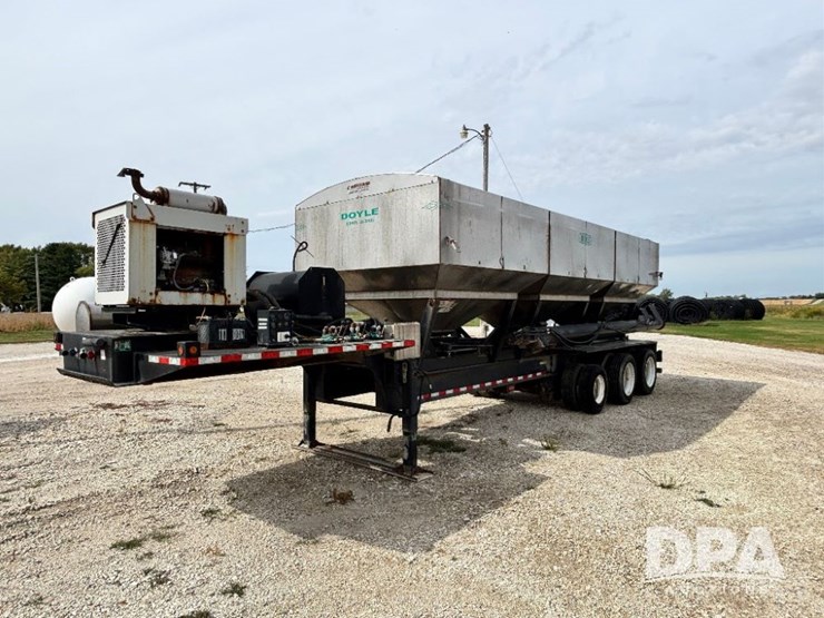 2012-behnke-dry-tender-trailer-(gp11554)-image-13