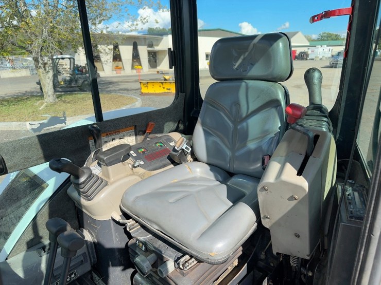 2006-bobcat-430-image-28