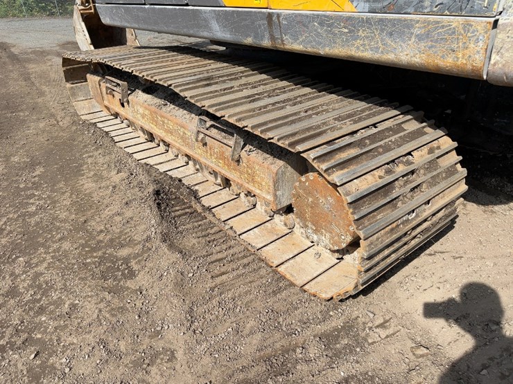 2019-volvo-ec220el-image-24