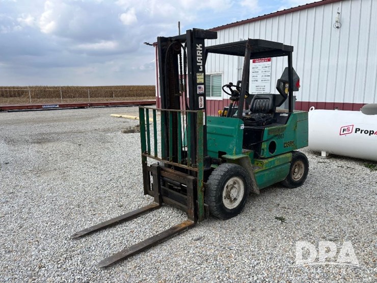 clark-gps25mc-forklift-(jn3106,-unit-3002)-image-8
