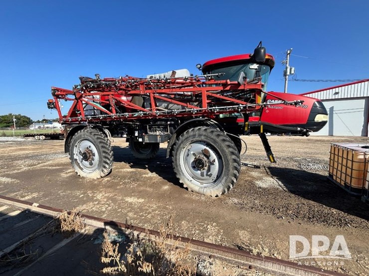 2015-case-ih-patriot-4440-image-6