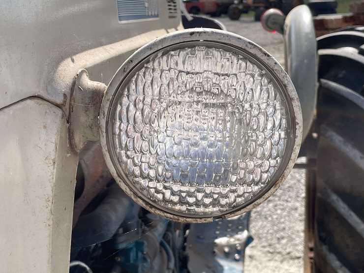 ford-4000-image-68