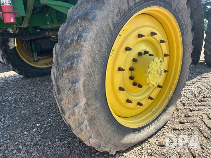 2019-john-deere-r4045-image-21