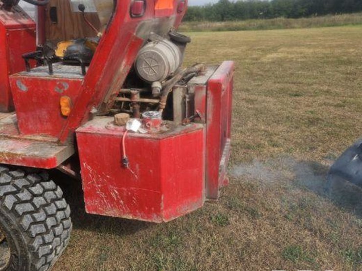 2003-massey-ferguson-loader-(pz13920,-unit-112913)-image-12