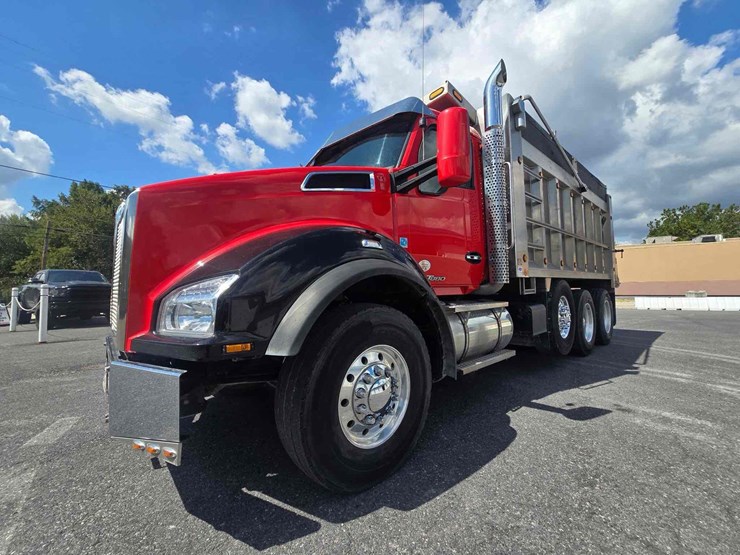 2021-kenworth-t880-image-5