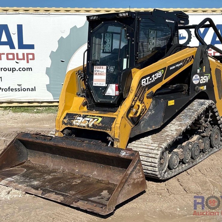 2021 ASV RT-135