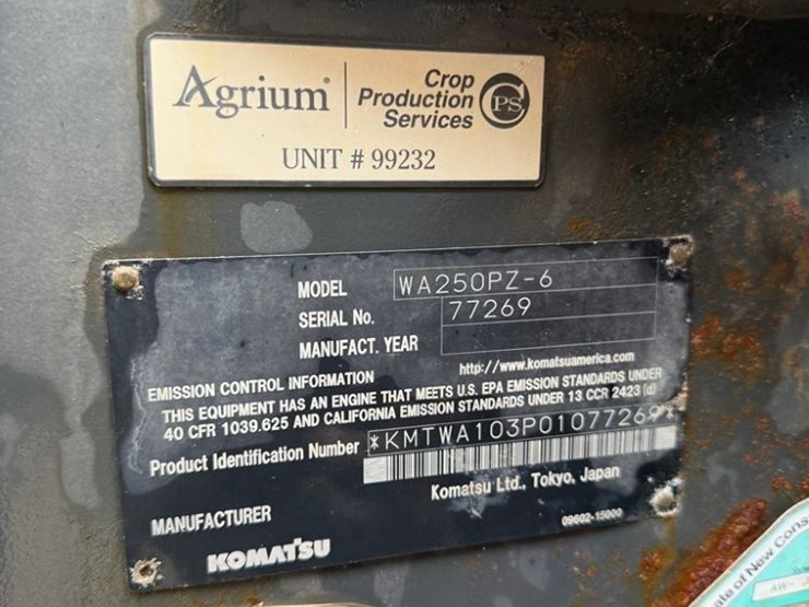2013-komatsu-wa250pz-image-7