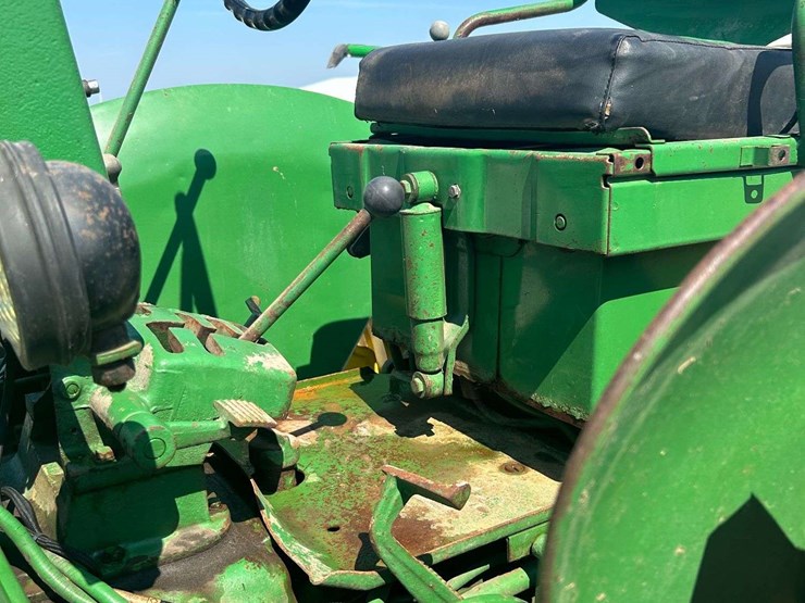 1958-john-deere-720-image-13