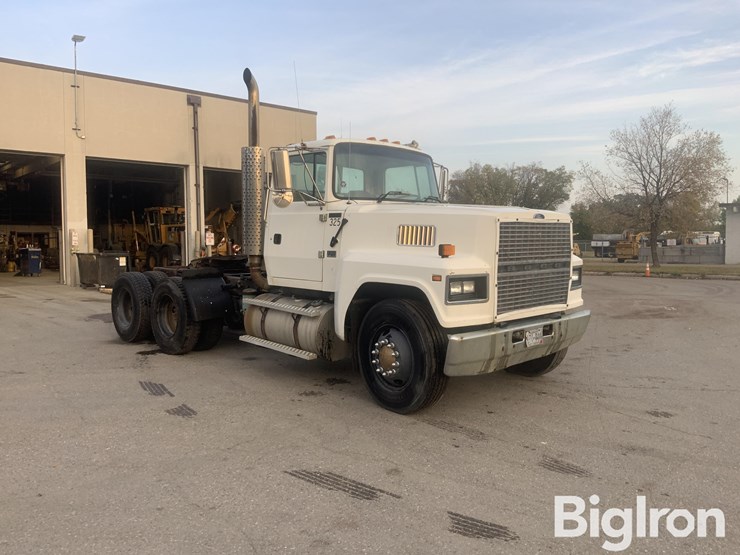1997-ford-ltl9000-image-3
