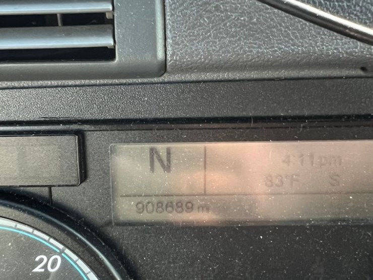 2016-freightliner-tr-125-semi-(ls0419,-unit-884)-image-30