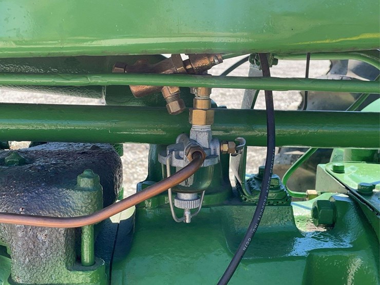 john-deere-h-image-21