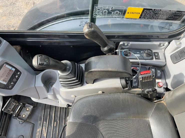 2019-kubota-kx040-4-image-29