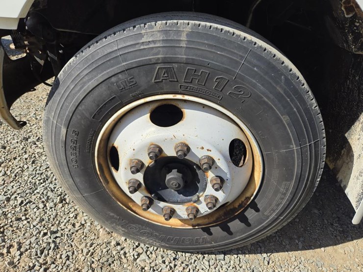 2003-international-durastar-4200-image-52