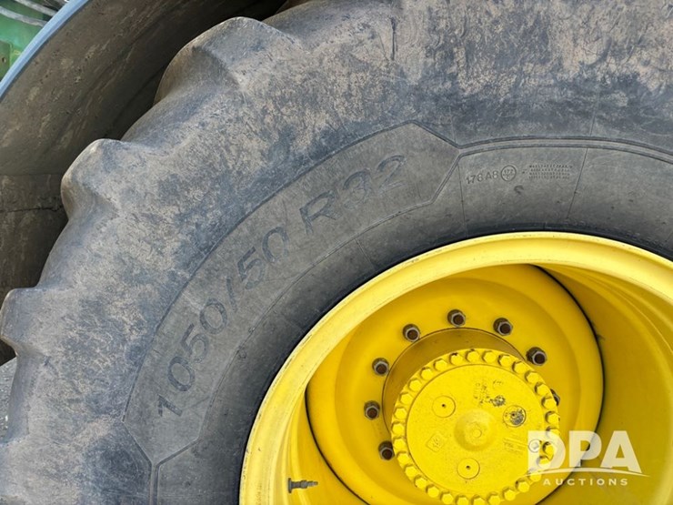 2019-john-deere-f4365-image-56