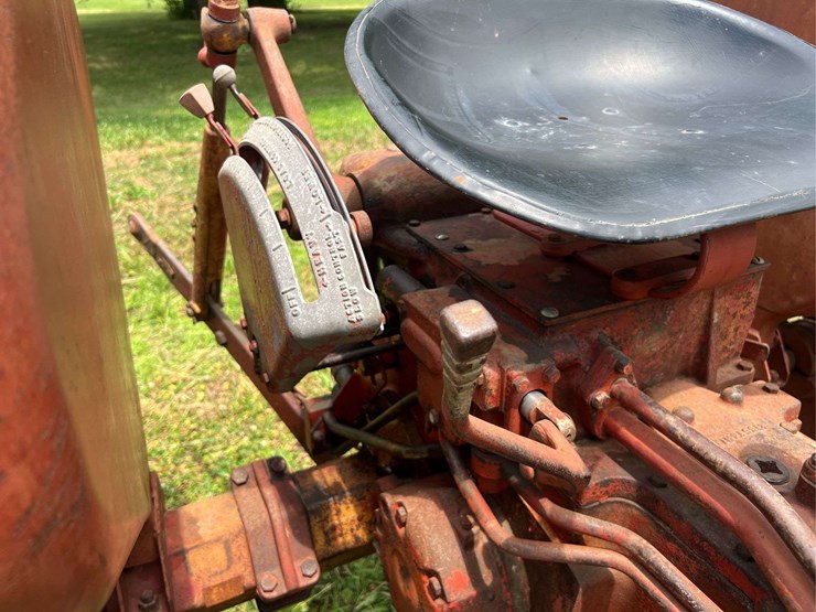 farmall-404-lp-image-38