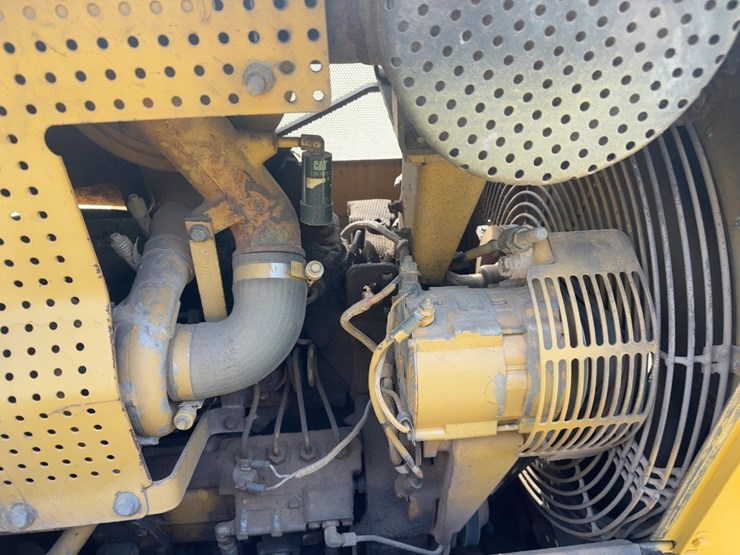 1988-caterpillar-d4h-image-27