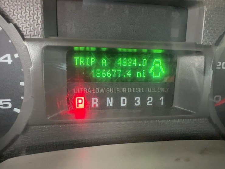 2008-ford-f550-xl-image-26