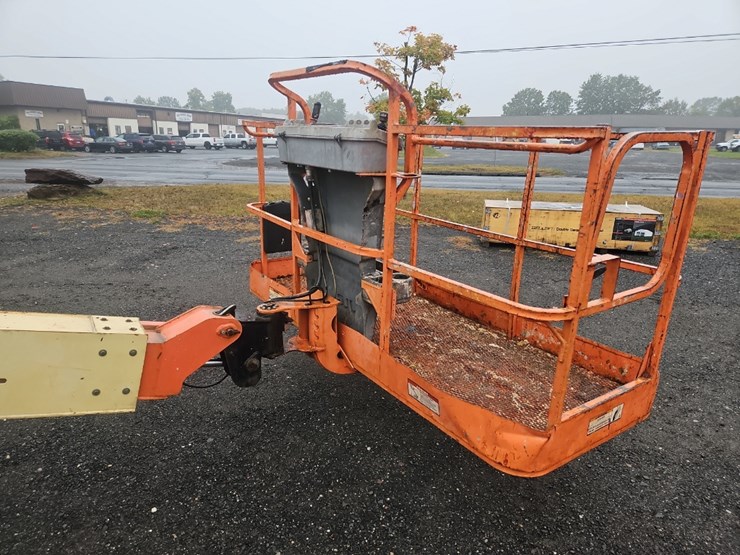 2007-jlg-400s-image-10