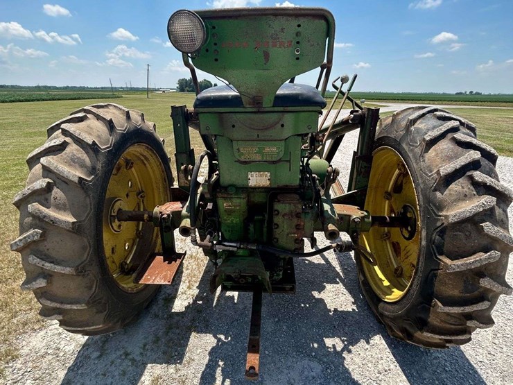 1956-john-deere-520-image-13