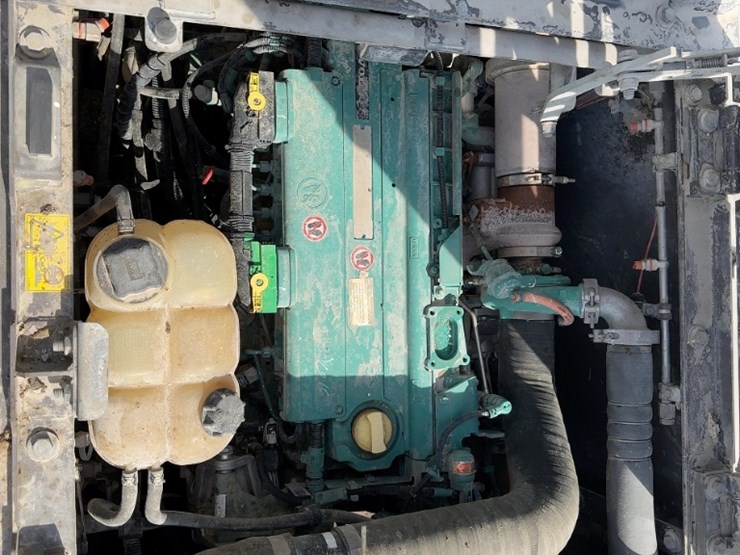 2019-volvo-ec220el-image-32