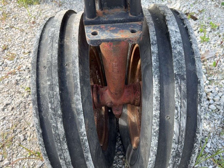 farmall-m-image-24