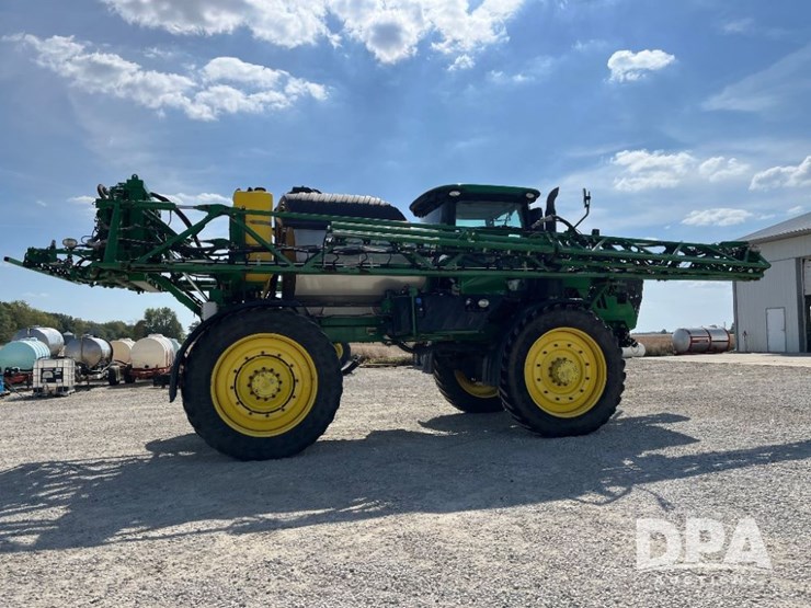 2019-john-deere-r4045-image-9