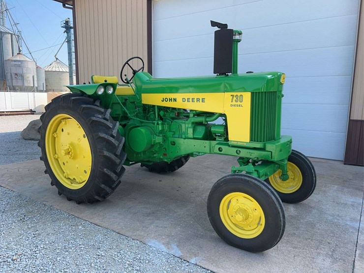 1960-john-deere-730-image-1