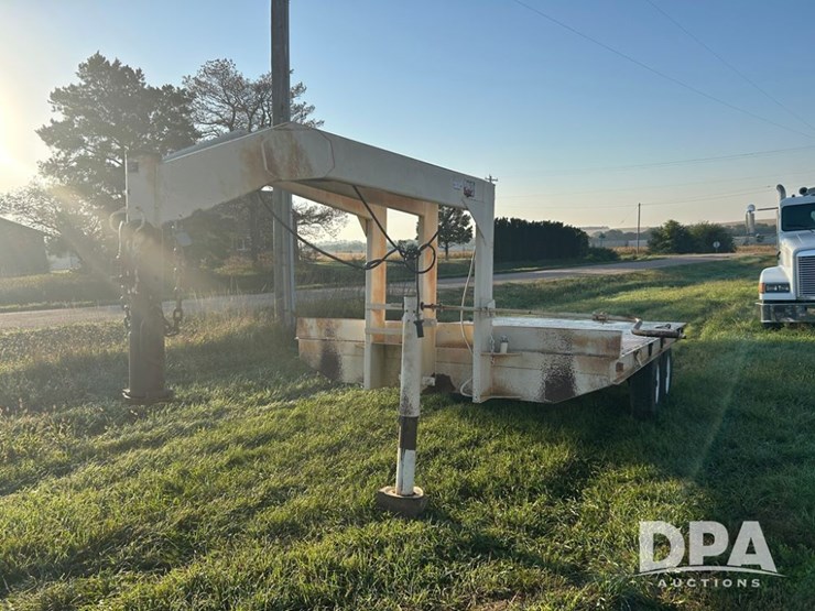 1979-donahue-gooseneck-trailer-(cp1147,-unit-7720)-image-12