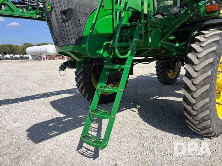 2019-john-deere-r4045-image-21