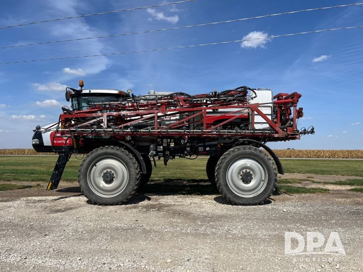 2017-case-ih-patriot-4440-image-17