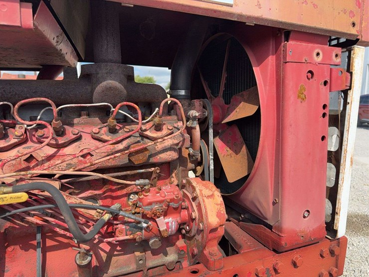 farmall-560-diesel-image-36
