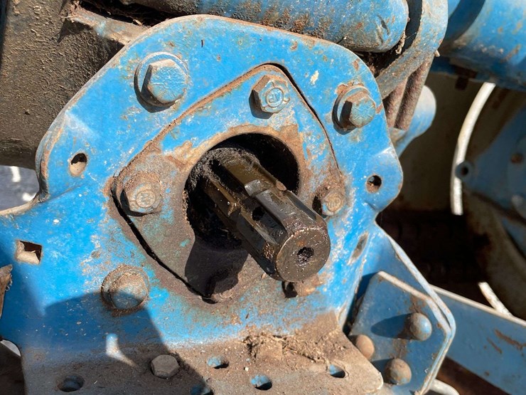 ford-4000-image-64