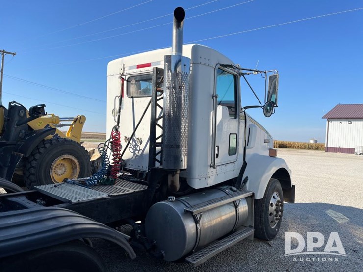 2005-kenworth-t800-image-6